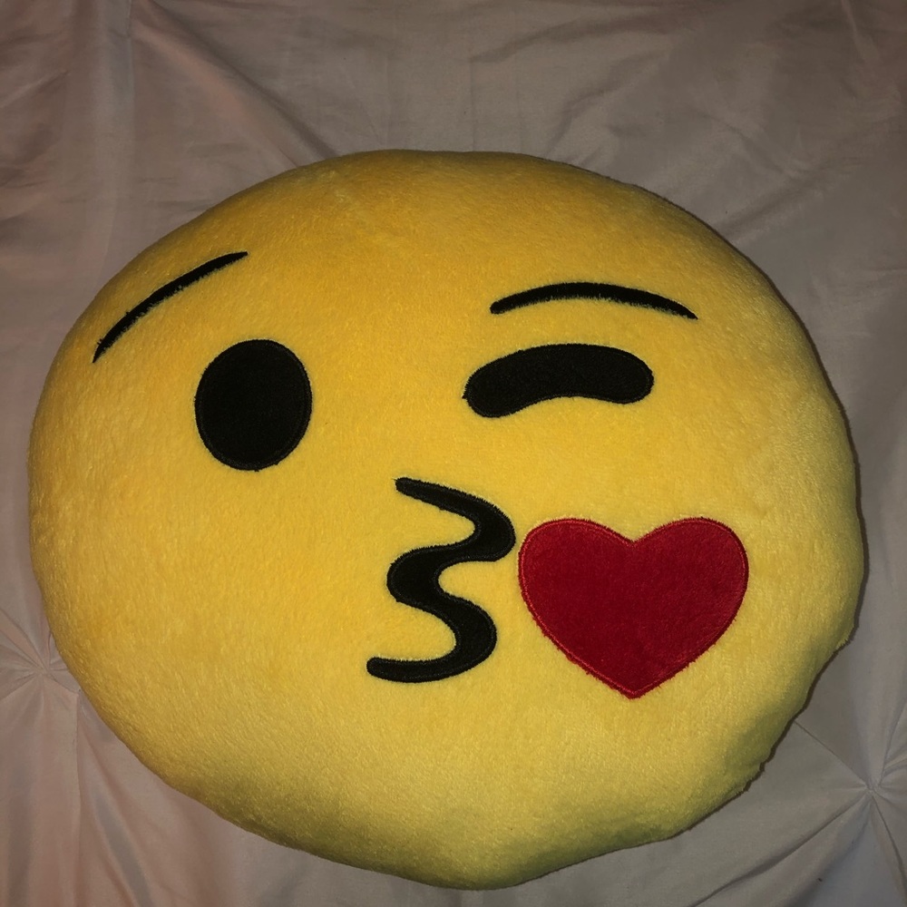Kiss Emoji Pillow Brand NEW